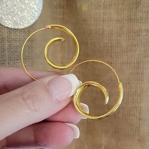 Sculptural Threader Hoop Earrings